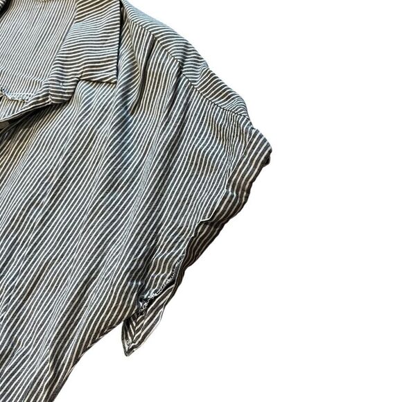 Revolve BCBGeneration Striped Button Down Wrap Hem Top Blouse Black and White - Picture 6 of 13